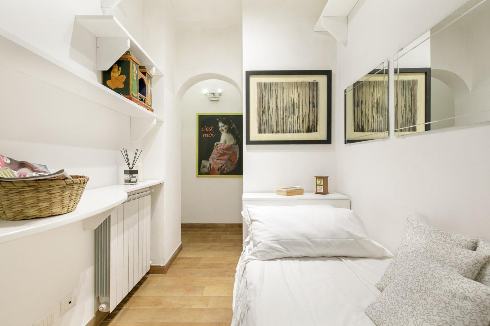 Leopardo 28 - Loft In Trastevere, Rome